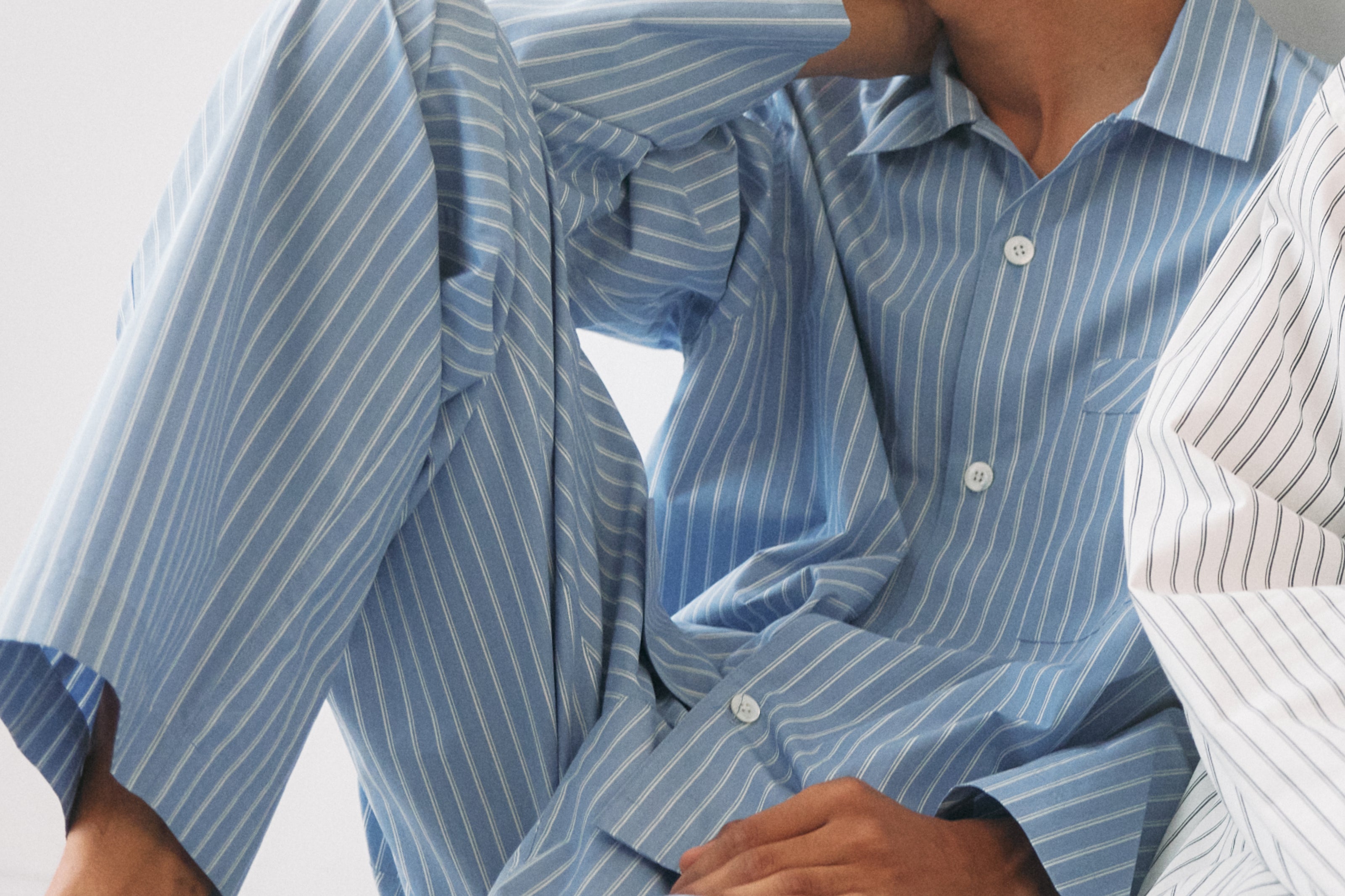 [UNISEX] Long Sleeve Silk Shirt 
